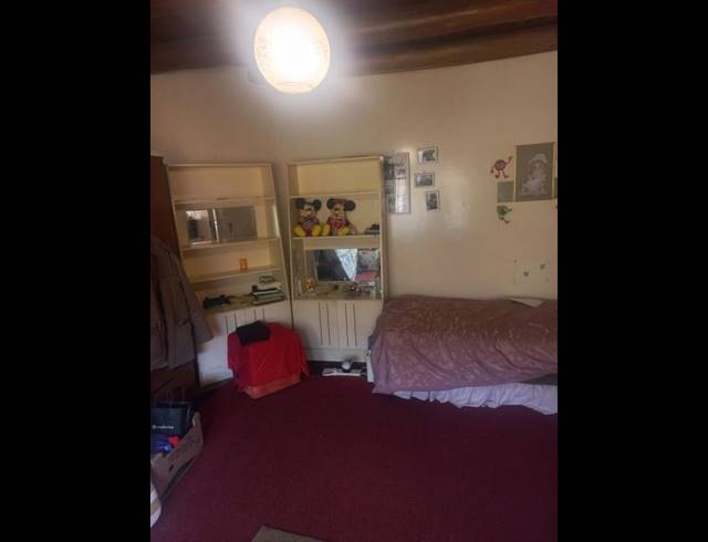 4 BEDROOM HOUSE FOR SALE IN BEZUIDENHOUT VALLEY